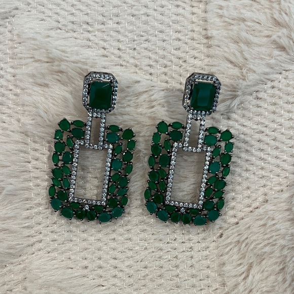 Jaipur Rose Perlina Statement Earrings - Picture 3 of 7